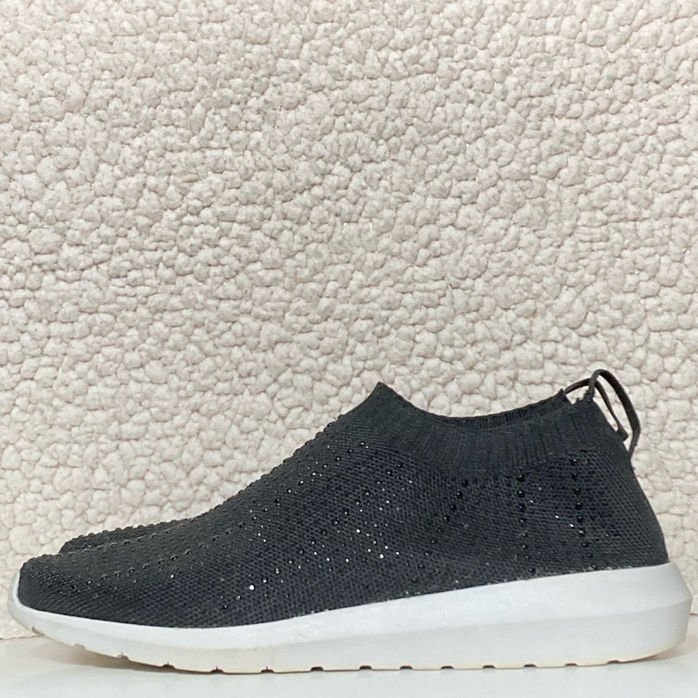 Cynthia Rowley Womens Black Beaded Knit Slip On Casual Shoes SZ US 7.5 - Picture 2 of 11